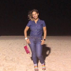 Meet your Posher, Yenifer